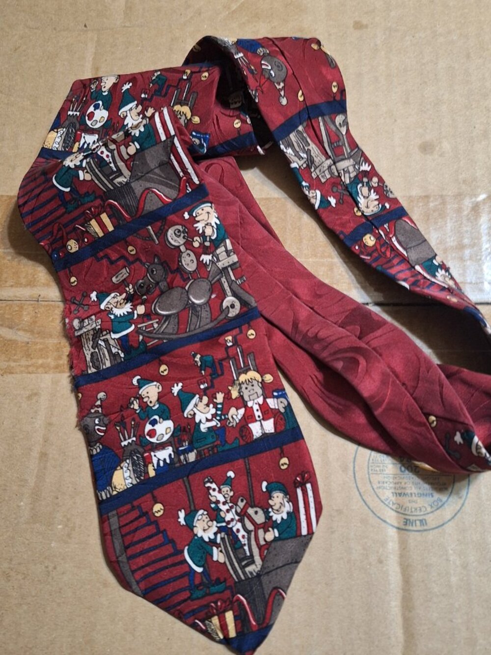 stuart hughes elf tie